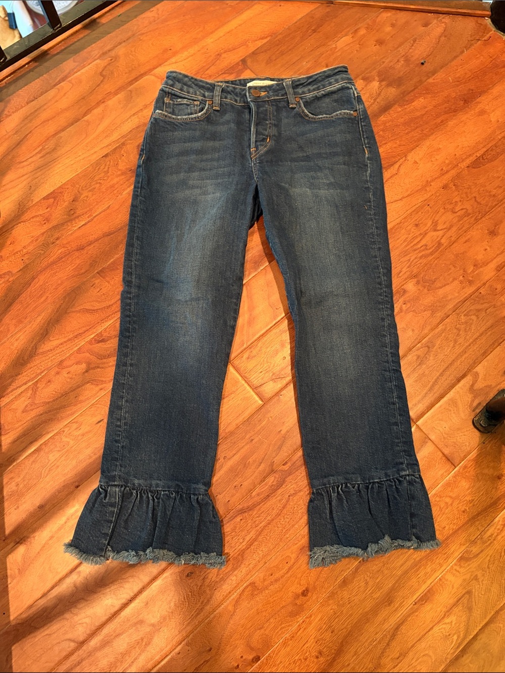 Ei8ht Dreams Ruffled Frayed Hem Straight Leg Jean Size 26